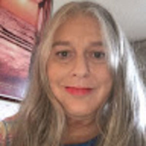 Meet your Posher, Debra